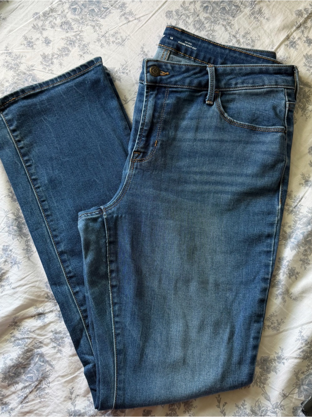 Old Navy Kicker Boot-Cut Jeans